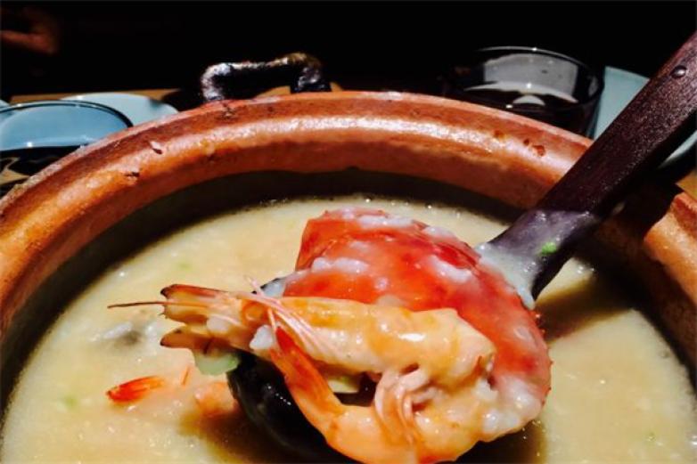 满窝海鲜砂锅粥